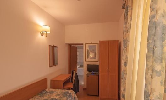 Hotel Tirreno
