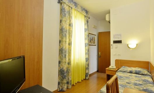 Hotel Tirreno