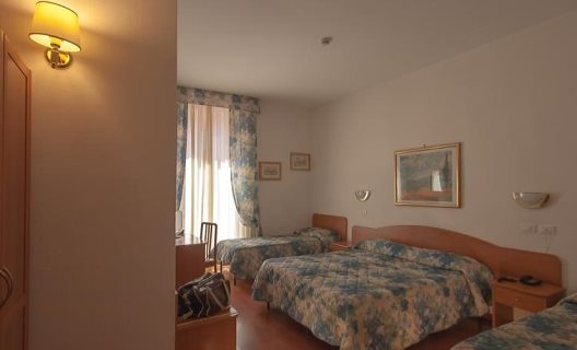 Hotel Tirreno