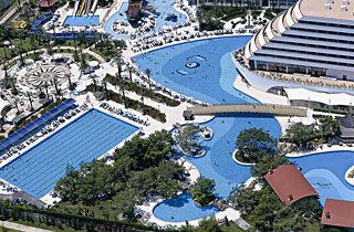 Hotel Titanic Beach & Resort De Luxe