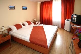 Hotel Tomo