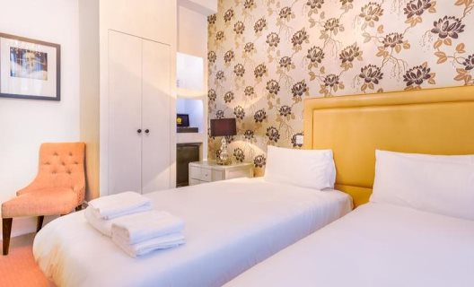 Hotel Tophams
