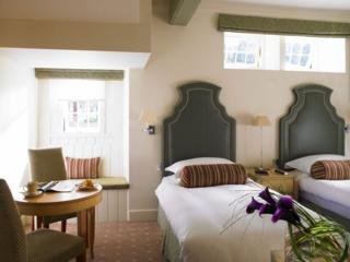 Hotel Tracy Park & Country Club