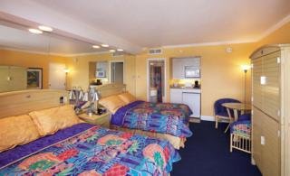 Hotel Tradewinds Sandpiper Beach Resort