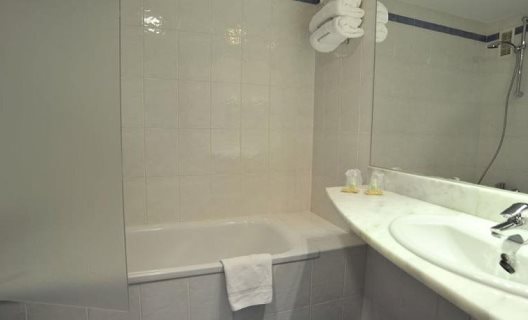 Hotel Travelodge Madrid Alcala De Henares