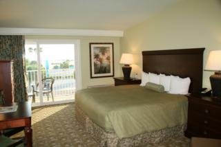 Hotel Treasure Bay And Marina
