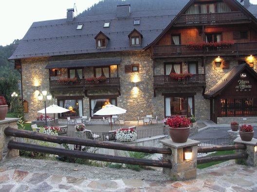 Hotel Tredos