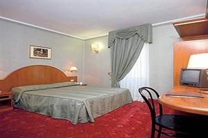 Hotel Trevi
