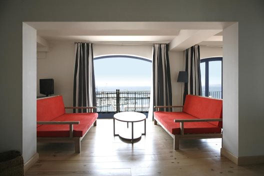 Hotel Trias