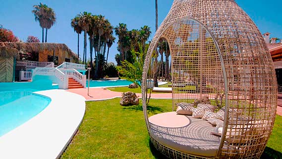 Hotel Tu & Me Resort