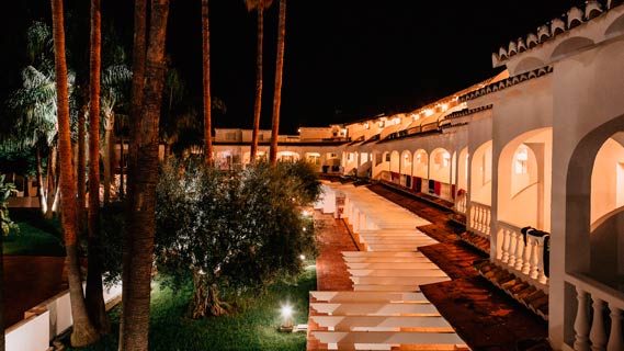 Hotel Tu & Me Resort