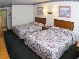 Hotel Tugboat Inn