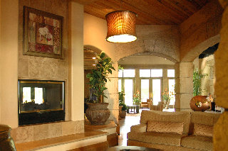 Hotel Tuscany Suites & Casino