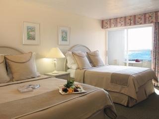 Hotel Tween Waters Inn
