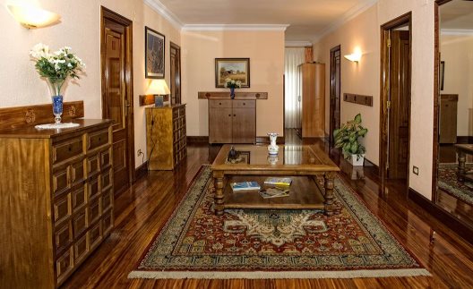 Hotel Txaraka