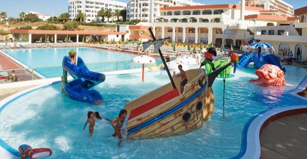 Hotel Ukino Palmeiras Village Family Resort