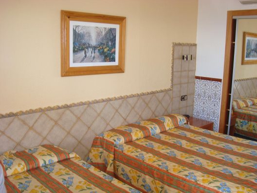 Hotel Univers Roses