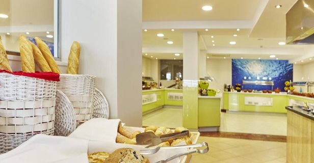 Hotel Universal Marques