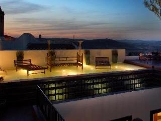 Hotel V
