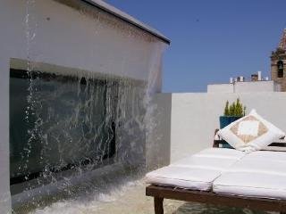 Hotel V