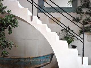 Hotel V