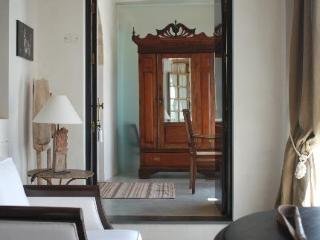 Hotel V