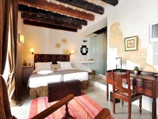 Hotel V