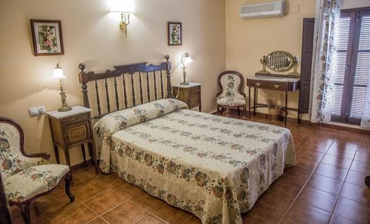Hotel Val De Pinares