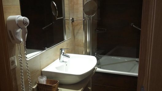Hotel Valle De Cabezon