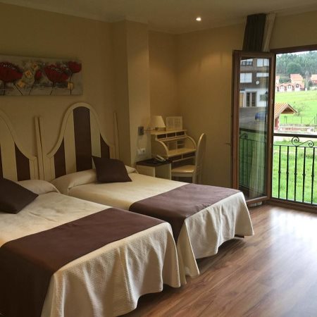 Hotel Valle De Cabezon