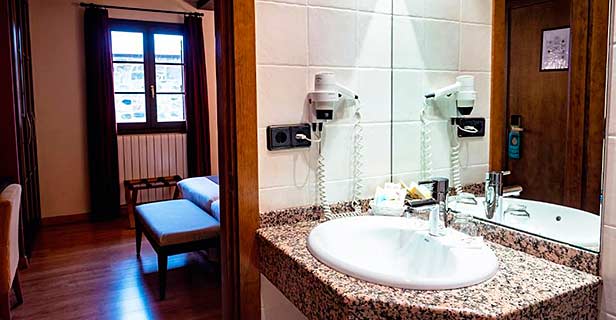 Hotel Valle De Izas