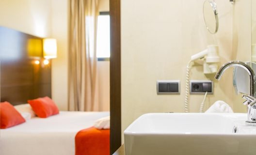 Hotel Valles De Gredos
