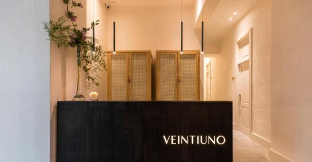Hotel Veintiuno Emblematic