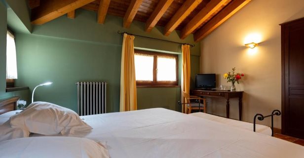 Hotel Villa De Abalos