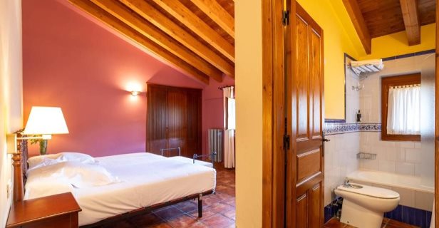 Hotel Villa De Abalos