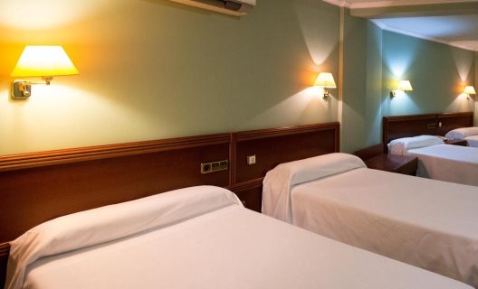 Hotel Villa De Marín
