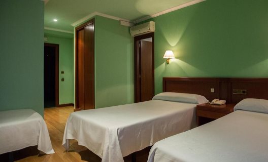 Hotel Villa De Marín