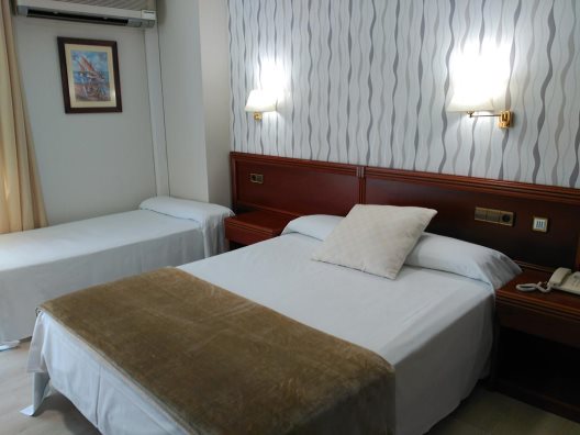 Hotel Villa De Marín