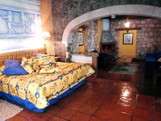 Hotel Villa San Jose & Suites
