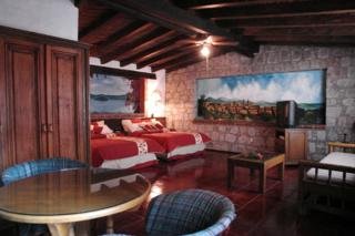 Hotel Villa San Jose & Suites