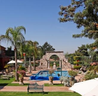 Hotel Villa San Jose & Suites
