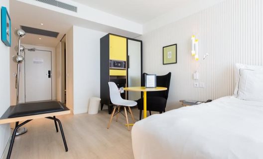 Hotel Vincci Bit