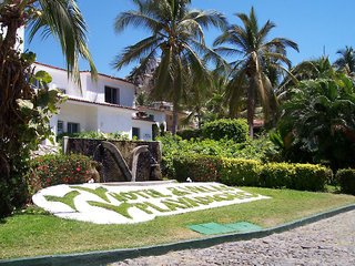Vista Playa De Oro Manzanillo Logo