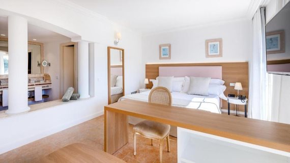 Hotel Viva Cala Mesquida Suites Spa