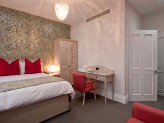 Hotel W12 Rooms