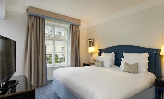 Hotel Waldorf Hilton