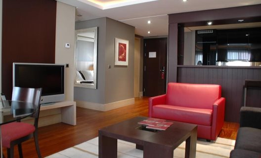 Hotel Washington Parquesol Suites