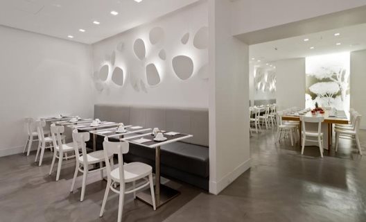 Hotel White