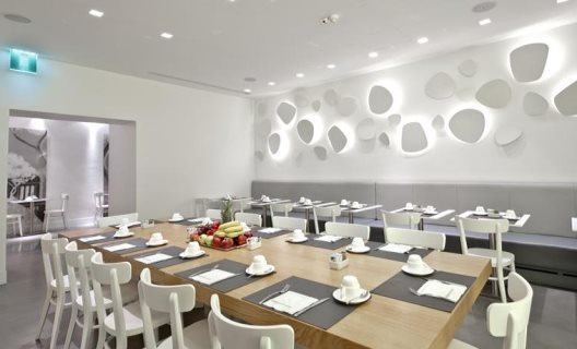 Hotel White