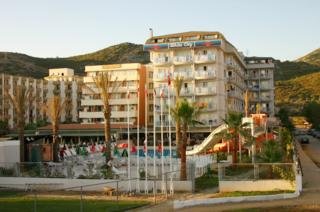 Hotel White City Beach